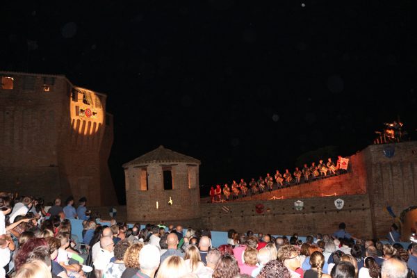 Gruppo Arcieri Balestrieri Storici e Corte Roveresca di Mondavio